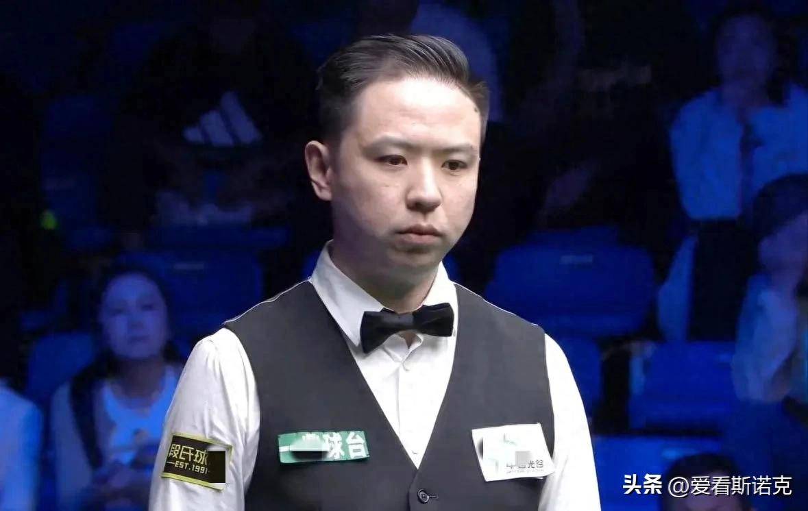 乒乓球的 乒乓球的